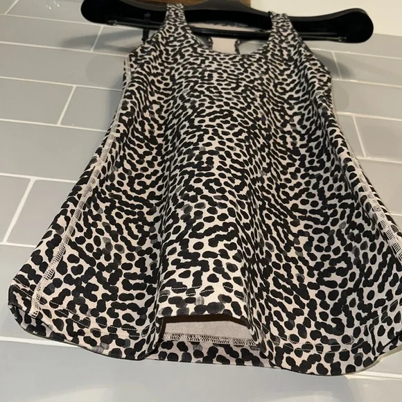 Lululemon Cool Racerback Tank - Picture 6 of 16